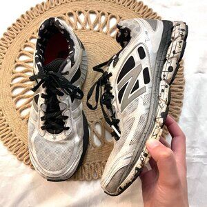 New Balance Run Disney 860v5 2015 Minnie Mouse Women’s Size 10 Running Shoes